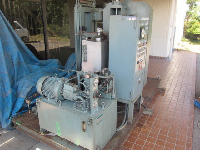 YUKEN KOUGYO 3KBWR/P Powder Molding Press Image 5