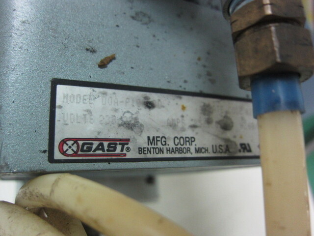 GAST DOA-P108-DD Pump Image 2