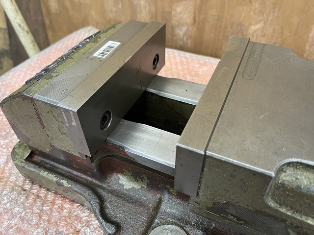 TAKEDA MACHINE TOOLS TK-150HVS Vice Image 2