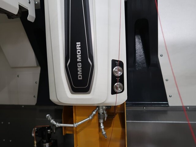 DMG MORI CMX1100V Vertical Machining Center Image 4