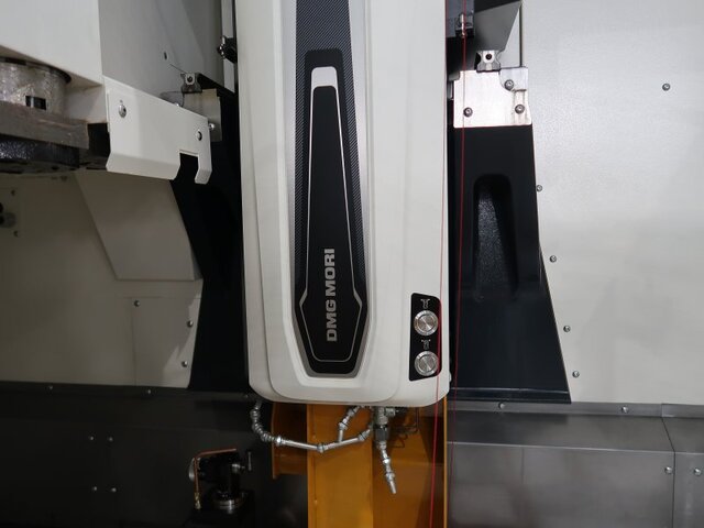 DMG MORI CMX1100V Vertical Machining Center Image 4