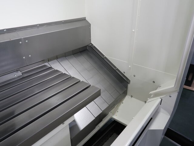 DMG MORI CMX1100V Vertical Machining Center Image 21