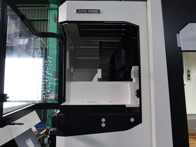 DMG MORI CMX1100V Vertical Machining Center Image 23