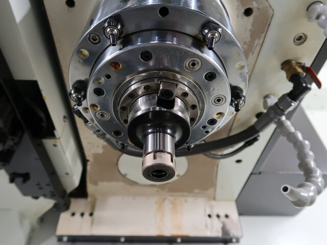 KITAMURA MACHINERY Mycenter-4XiD Vertical Machining Center Image 10