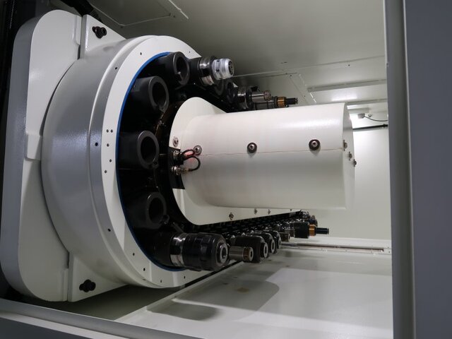 KITAMURA MACHINERY Mycenter-4XiD Vertical Machining Center Image 27