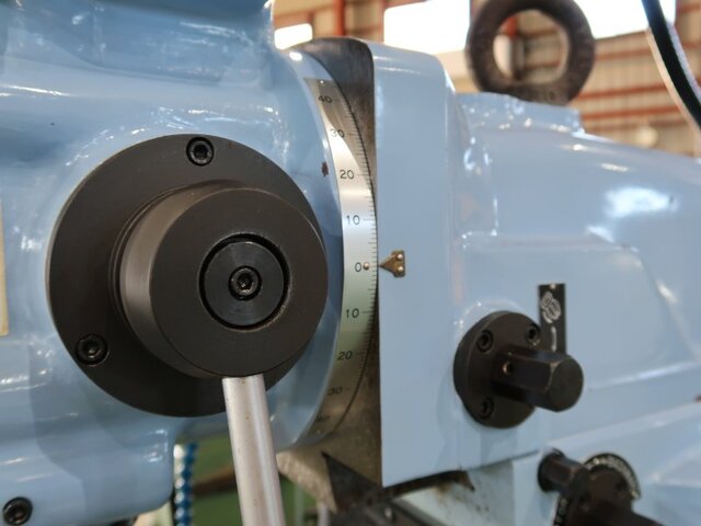 Iwashita NK-1R Vertical Milling Machine Image 9