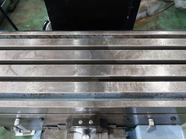 Iwashita NK-1R Vertical Milling Machine Image 18