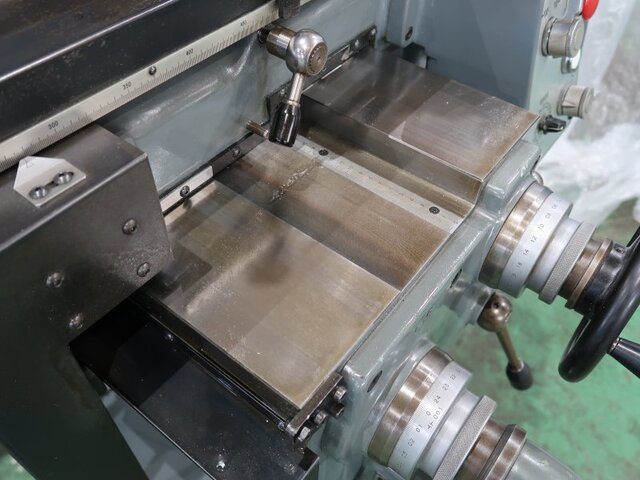 牧野フライス製作所 KGJP-55 立型フライス盤 の画像 20枚目