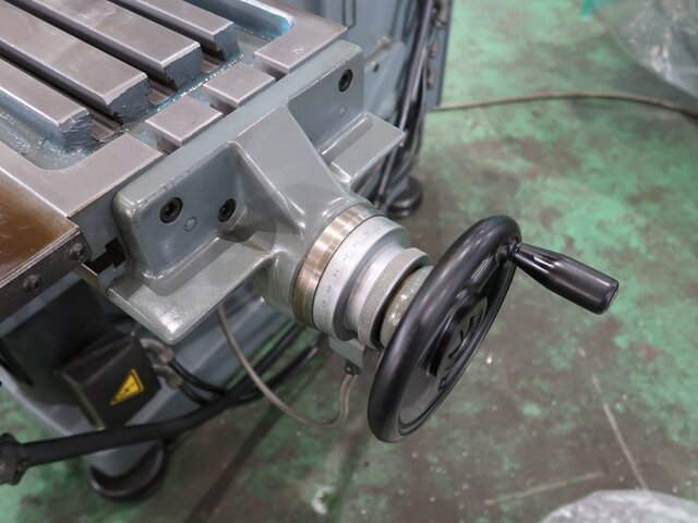 牧野フライス製作所 KGJP-55 立型フライス盤 の画像 24枚目