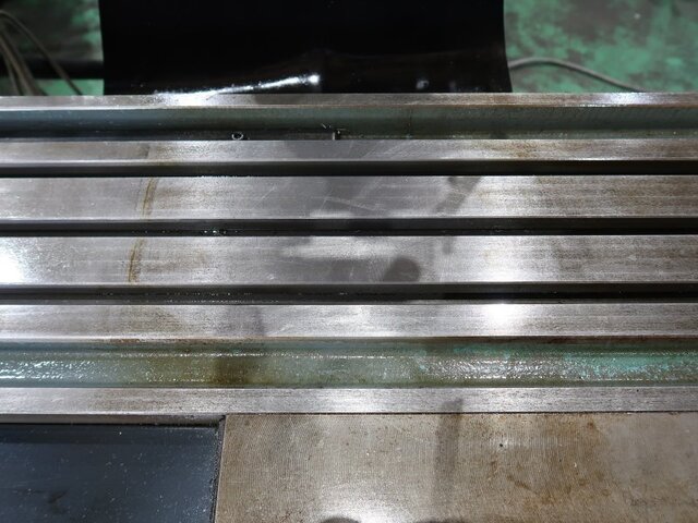 MAKINO KGJP-55 Vertical Milling Machine Image 10