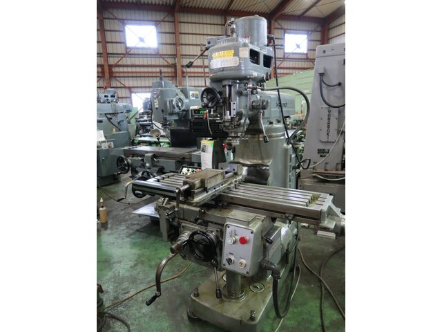 MAKINO KJP Vertical Milling Machine Image 3