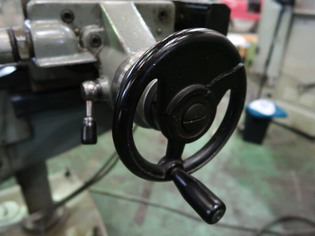 MAKINO KJP Vertical Milling Machine Image 23