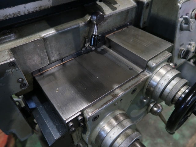 MAKINO KJP Vertical Milling Machine Image 25