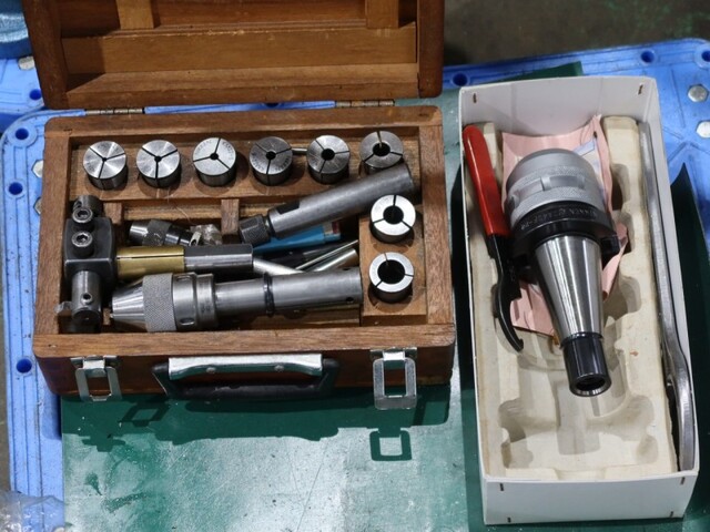 牧野フライス製作所 KJP 立型フライス盤 の画像 35枚目