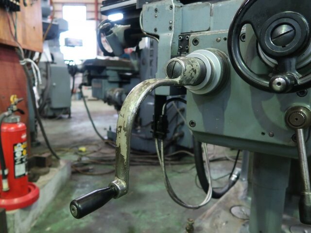 MAKINO KSJP Vertical Milling Machine Image 13