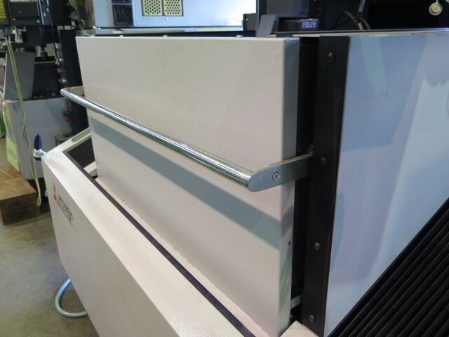 Mitsubishi Electric MV-1200S（D-CUBES） EDM (Wire) Image 17