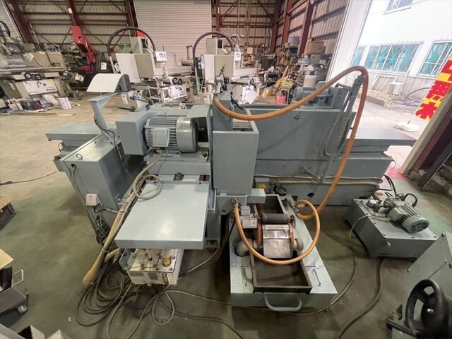 KONDO MACHINE WORKS CGK-1200H Cylindrical Grinder Image 5