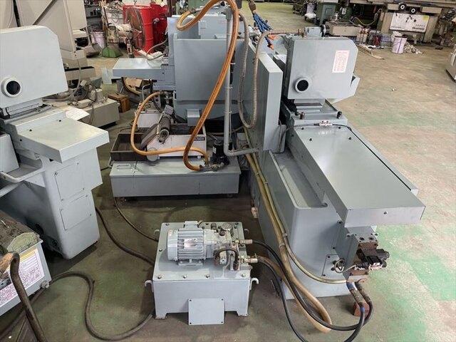 KONDO MACHINE WORKS CGK-1200H Cylindrical Grinder Image 6
