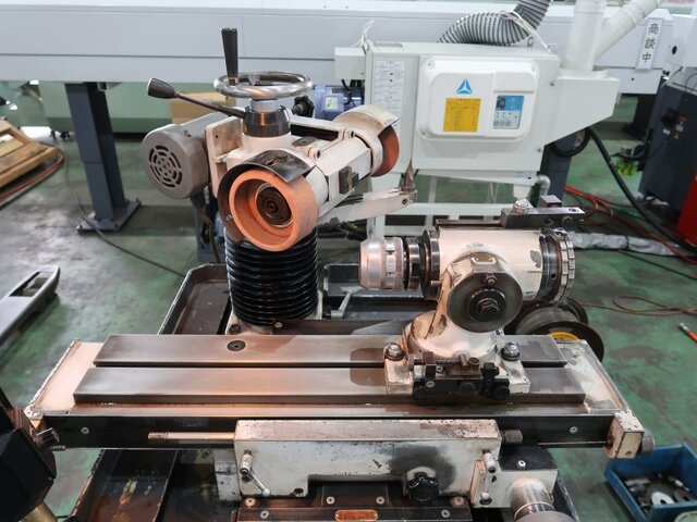 ITO SEISAKUSHO DP-3N Tool Grinder Image 3