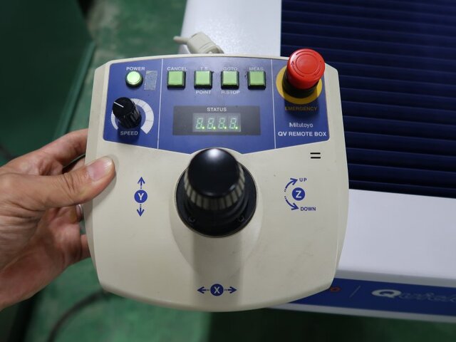 Mitutoyo QV-X404P1L-C CMM Image 8