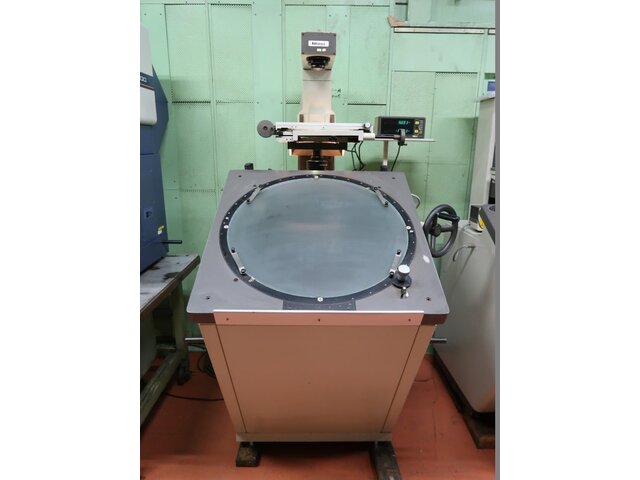 Mitutoyo PV-600A Projector Image 4
