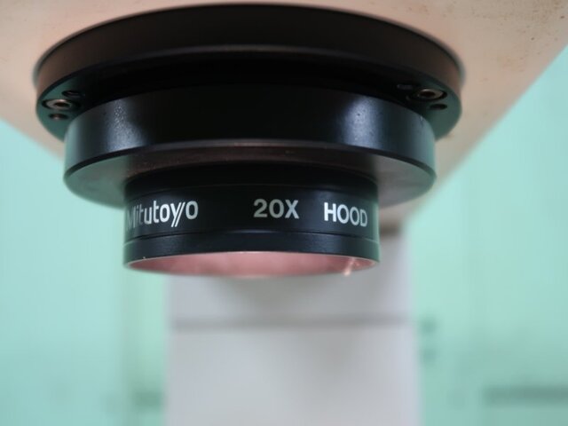 Mitutoyo PV-600A Projector Image 5
