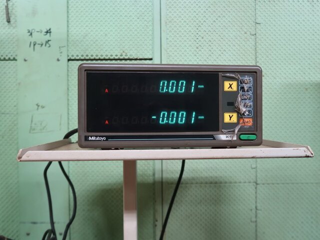 Mitutoyo PV-600A Projector Image 12
