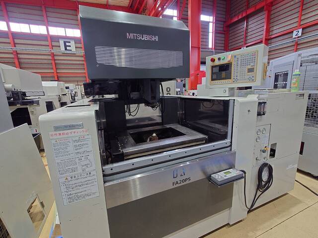 Mitsubishi Electric FA20PSM EDM (Wire) Image 1