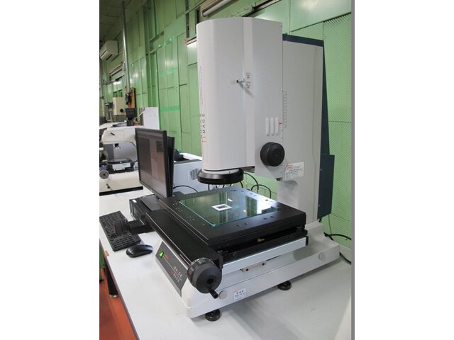 Mitutoyo QI-A2017C Microscope Image 4