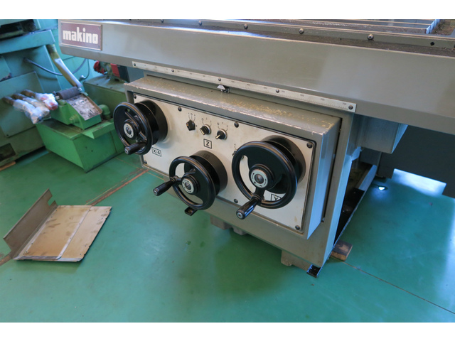MAKINO ASNC-74 NC Vertical Milling Machine Image 5