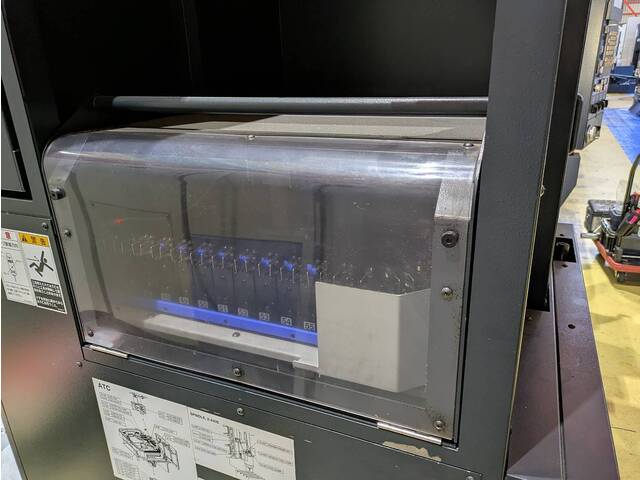 MAKINO V22-5XR Double-column Machining Center Image 12