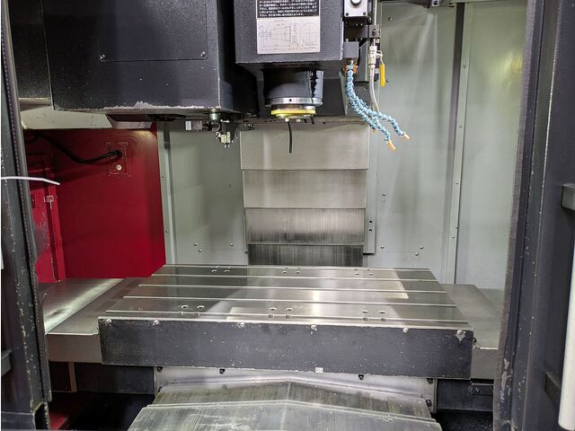 OKK VC51 Vertical Machining Center Image 3