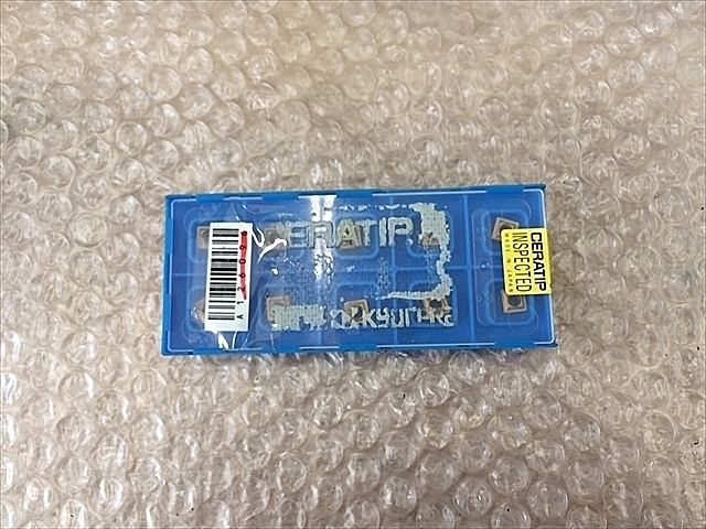 京セラ SPMT060204E-Z インサート・チップ の画像 1枚目