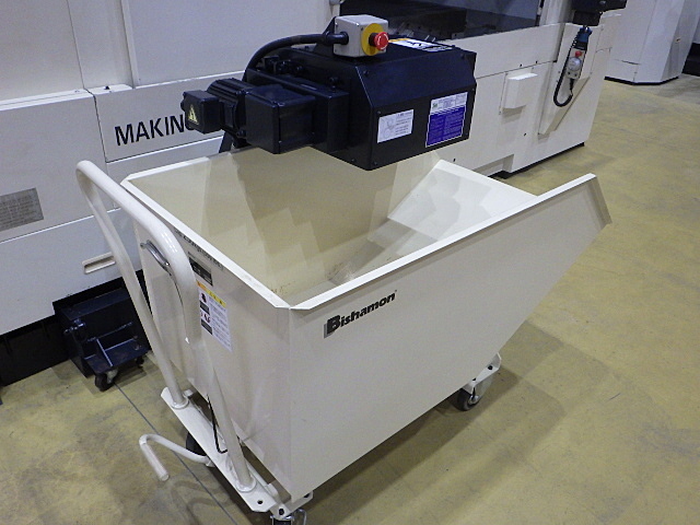 MAKINO V77L Vertical Machining Center Image 9