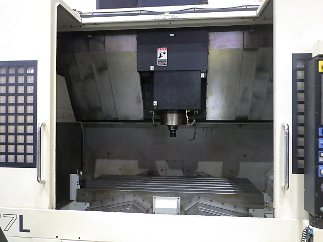 MAKINO V77L Vertical Machining Center Image 17