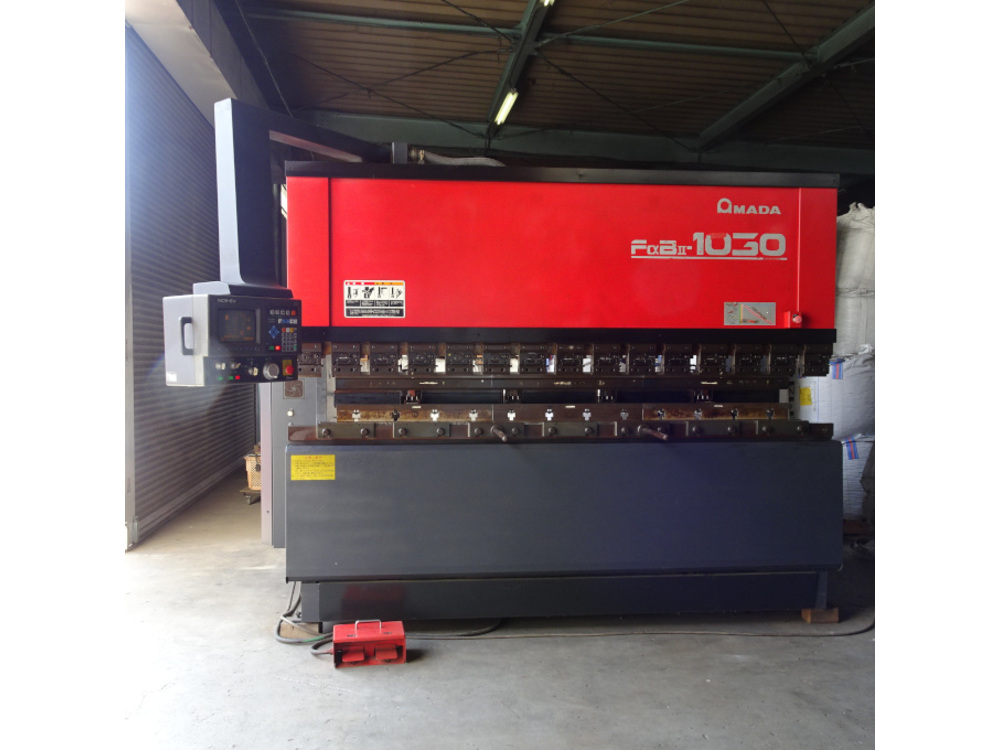 AMADA FBD1030 Press Brake/Bender