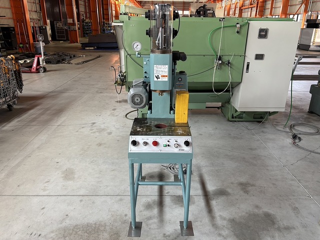 厚木 AP-1L-U Hydraulic Press Image 1