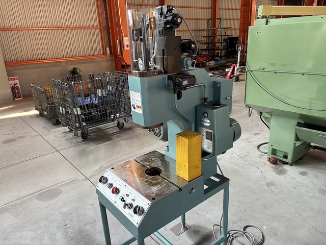 厚木 AP-1L-U Hydraulic Press Image 5