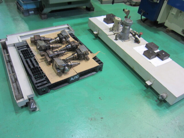 IKEGAI TVU5R Vertical Machining Center Image 5
