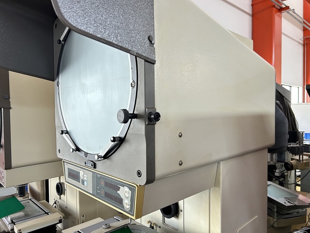 ミツトヨ PJ-300 投影機 の画像 8枚目