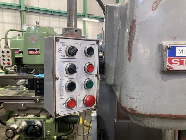 大隈豊和機械 STM-2V 立型フライス盤 の画像 4枚目