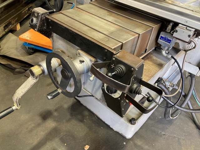 HITACHI SEIKO 2MW-V Vertical Milling Machine Image 7