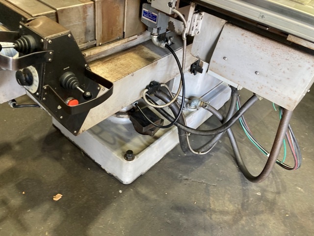 HITACHI SEIKO 2MW-V Vertical Milling Machine Image 8
