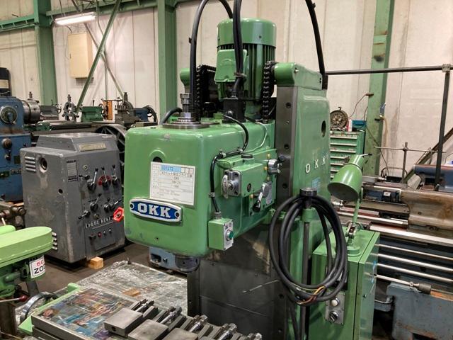 OKK MH-2V Vertical Milling Machine Image 1