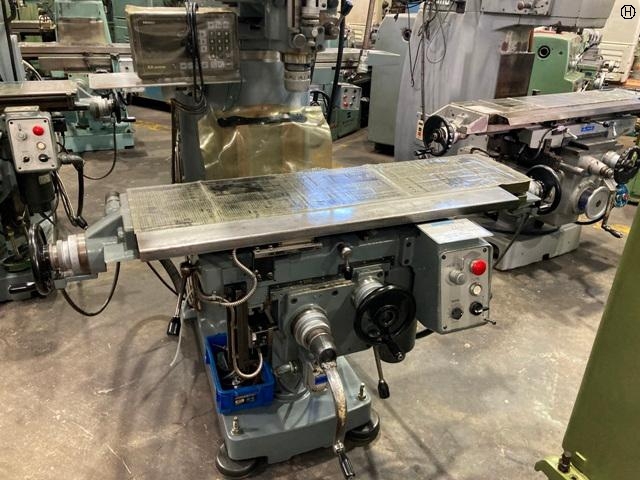 MAKINO KSAP-55 Vertical Milling Machine Image 2