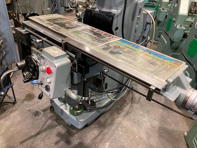 牧野フライス製作所 KSJP-55 立型フライス盤 の画像 2枚目