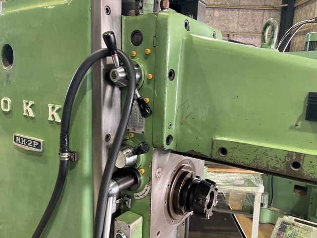OKK MH-2P Horizontal Milling Machine Image 5