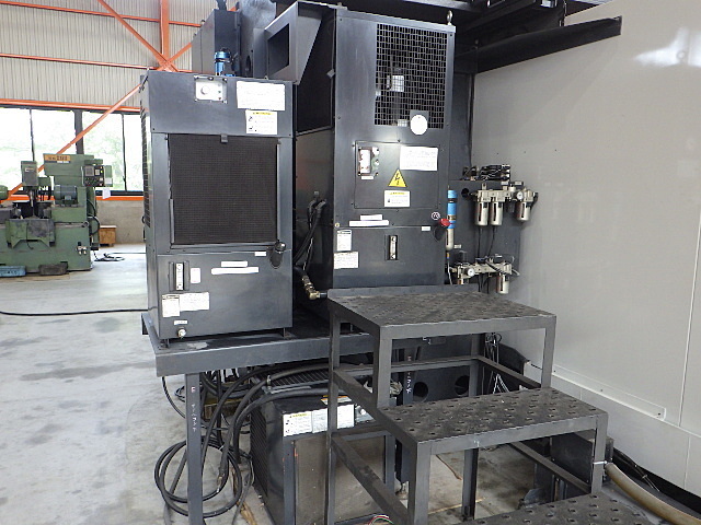 OKK MCV-1260 Vertical Machining Center Image 10