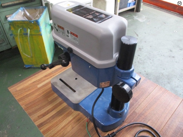 ホーザン K-16 Desktop Drilling Machine Image 2