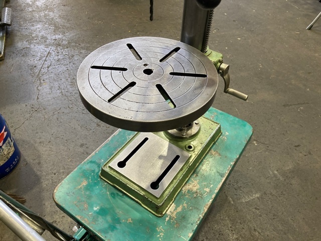天理 TSD-13 Desktop Drilling Machine Image 2